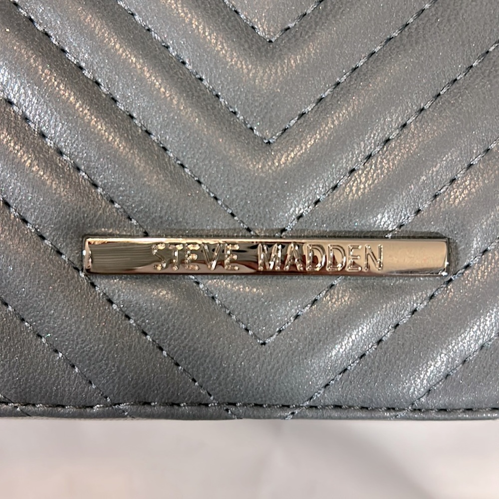 Steve Madden Grey Crossbody Bag - Picture 3 of 10
